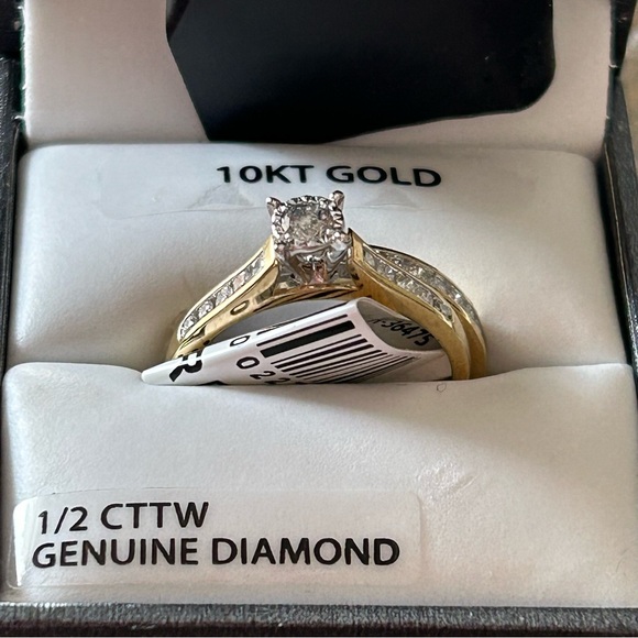 10K Yellow Gold Diamond Channel Bridal Set - Picture 4 of 6
